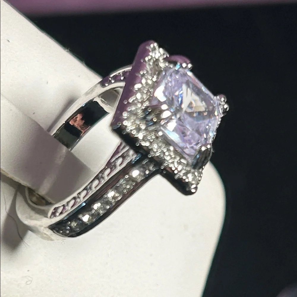 🛑UNAVAILABLE🛑 Elegant Silver Women's Ring Set - Picture 6 of 8